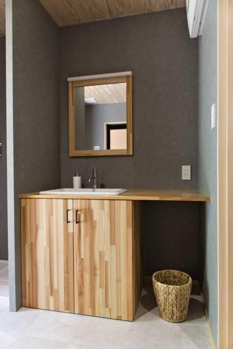 Hinoki No Ie - Cottage With Natural Hot Spring In A Cypress Bathtub Shika Luaran gambar