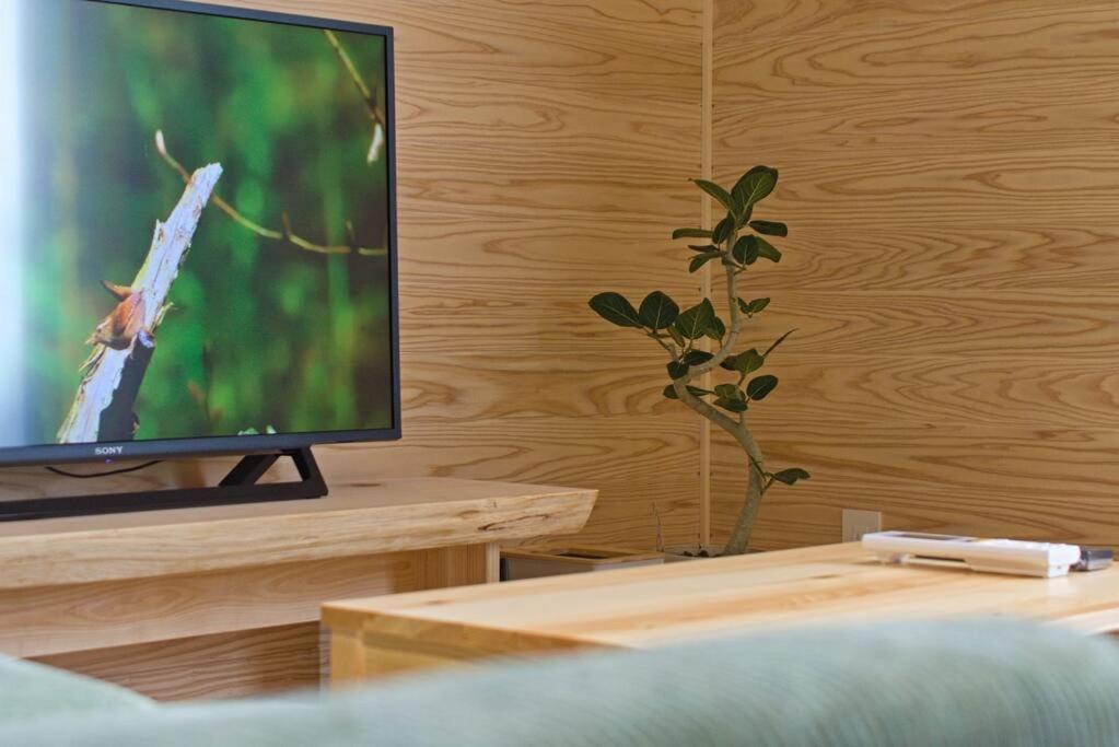 Hinoki No Ie - Cottage With Natural Hot Spring In A Cypress Bathtub Shika Luaran gambar