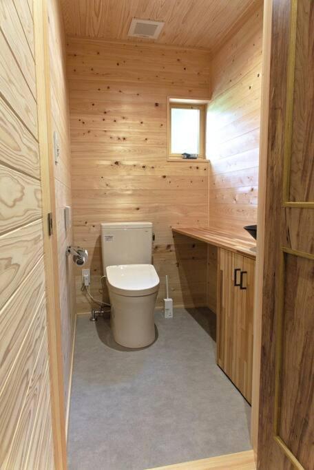 Hinoki No Ie - Cottage With Natural Hot Spring In A Cypress Bathtub Shika Luaran gambar