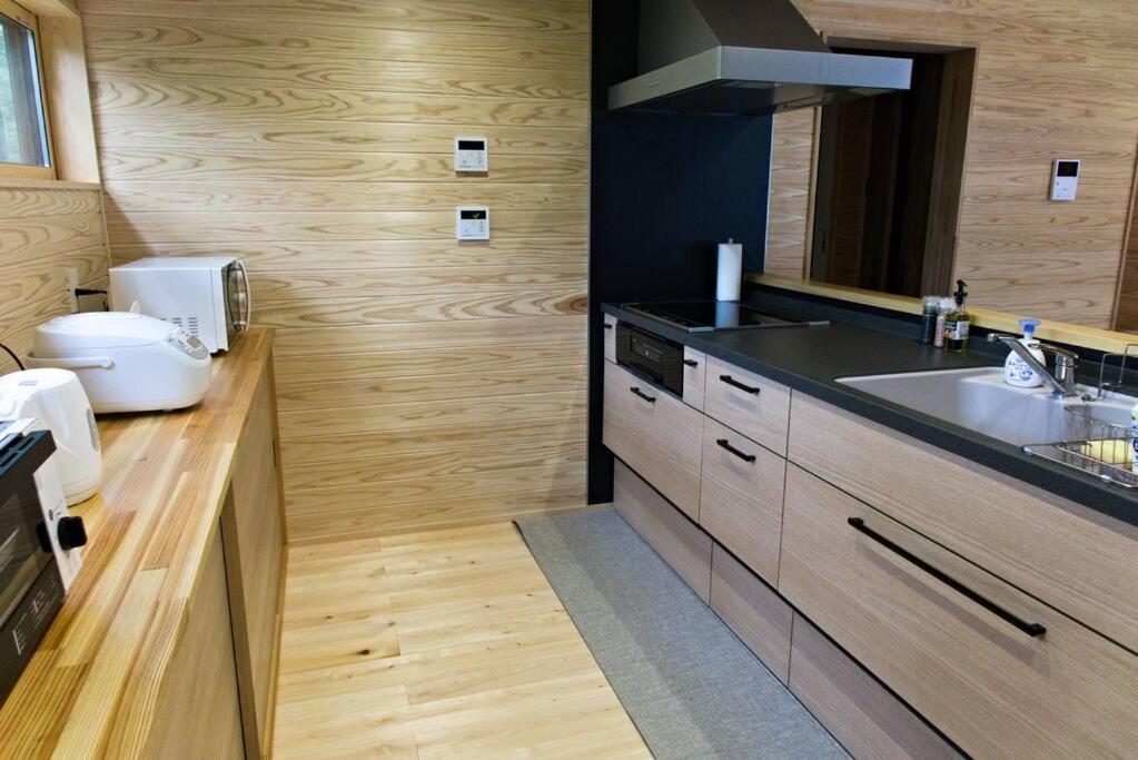 Hinoki No Ie - Cottage With Natural Hot Spring In A Cypress Bathtub Shika Luaran gambar